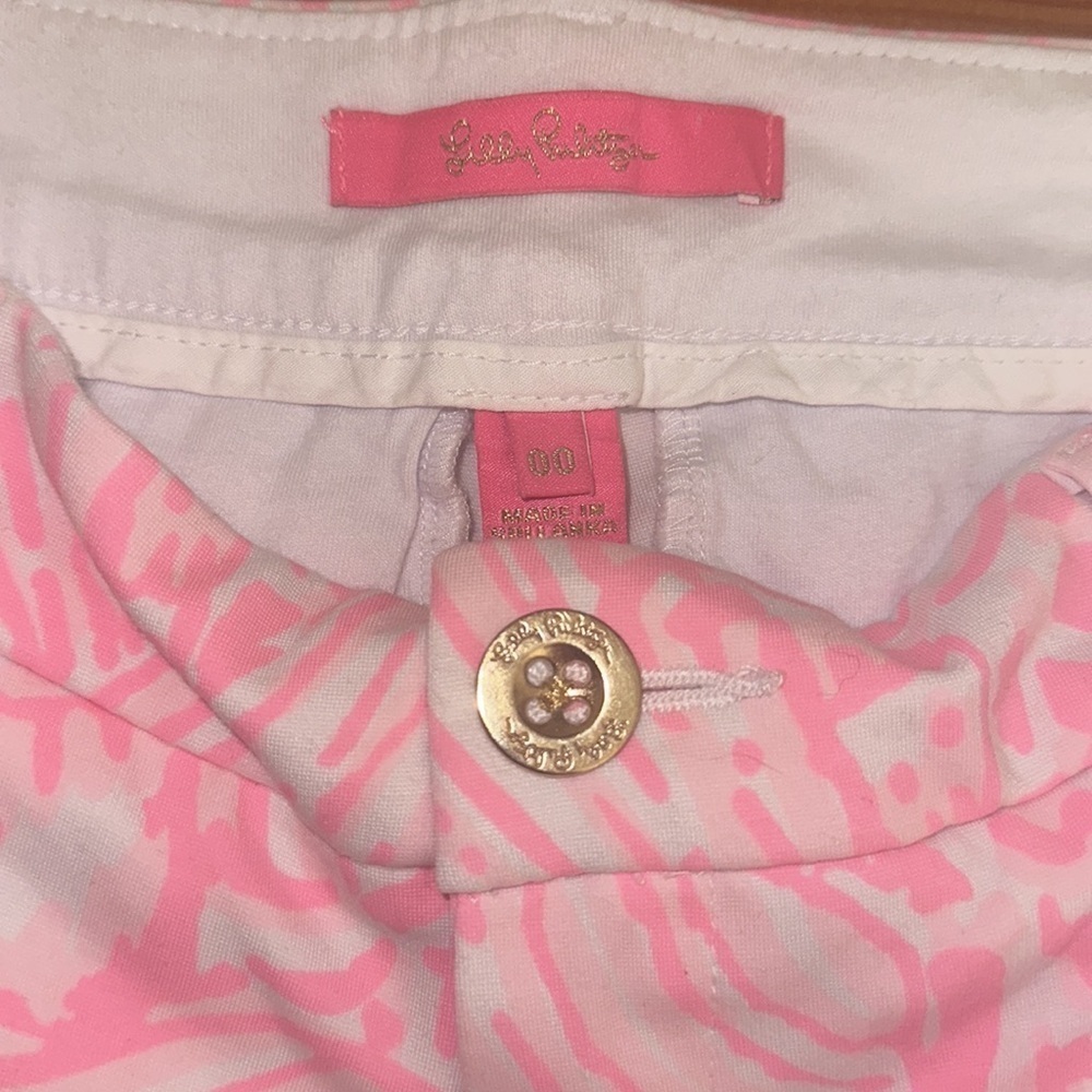 Lilly Pulitzer Jane Pink White Shorts | 00 - Picture 3 of 6
